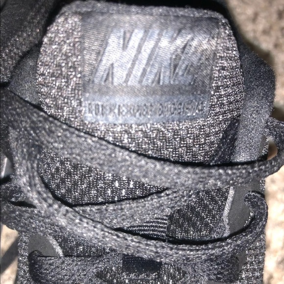 BRAND NEW! Nike flex experience rn 4 size 8 - Picture 6 of 8